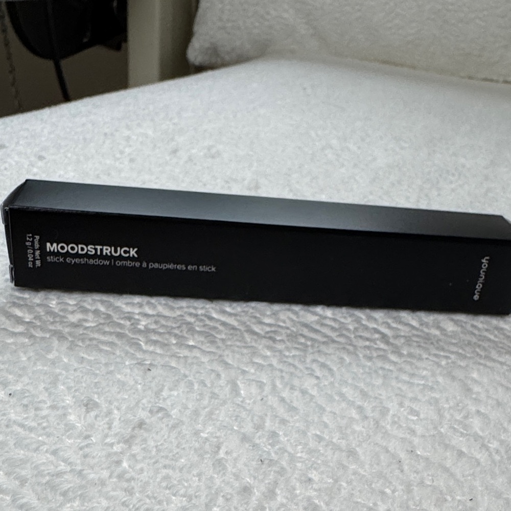 Younique Moodstruck Stick Eyeshadow in inquisitive